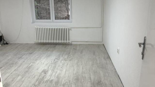 Stan, četvorosoban, Izdavanje, 130m2, Banovo brdo, Čukarica, Beogradskog bataljona