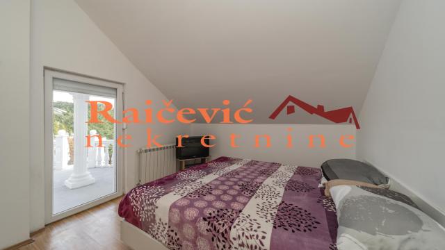 Kuća, Izdavanje, 280m2, Meljak, Barajevo, Veljka Vlahovica