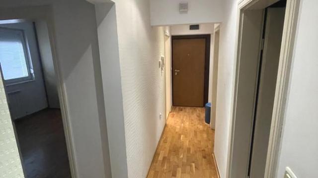 Stan, četvorosoban, Izdavanje, 90m2, Hotel M, Voždovac, Jovanička