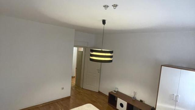 Stan, četvorosoban, Izdavanje, 90m2, Hotel M, Voždovac, Jovanička