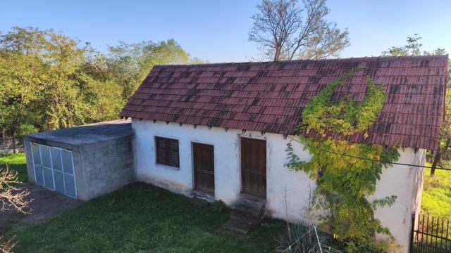 Kuća, četvorosoban, Prodaja, 150m2, Donje Štiplje, Okolno mesto, Jagodina