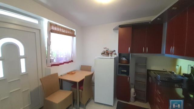 Kuća, Prodaja, 100m2, Gradska lokacija, Ćuprija