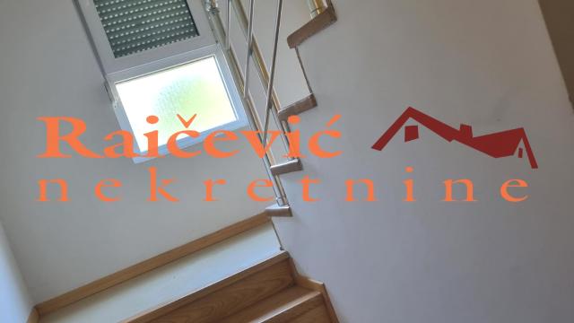 Kuća, Petosoban, Prodaja, 230m2, Jajinci, Voždovac, Torlacki vis