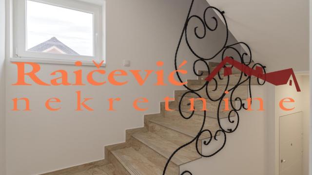 Stan, četvorosoban, Prodaja, 102m2, Autokomanda, Voždovac, Admirala Vukovica