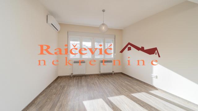 Stan, četvorosoban, Prodaja, 102m2, Autokomanda, Voždovac, Admirala Vukovica