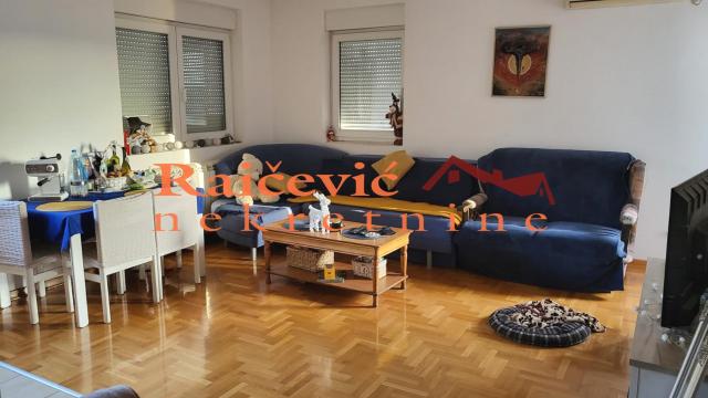 Stan, Trosoban, Prodaja, 62m2, Vojvode Vlahovića, Voždovac, Milovana Vidakovica