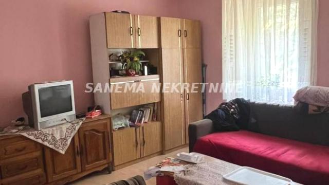 Kuća, Dvosoban, Prodaja, 59m2, Centar, Gradska lokacija, Sombor