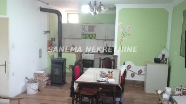 Kuća, Dvosoban, Prodaja, 102m2, Stanišić, Okolno mesto, Sombor