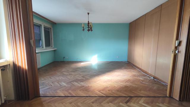 Stan, Troiposoban, Prodaja, 80m2, Centar, Gradska lokacija, Jagodina