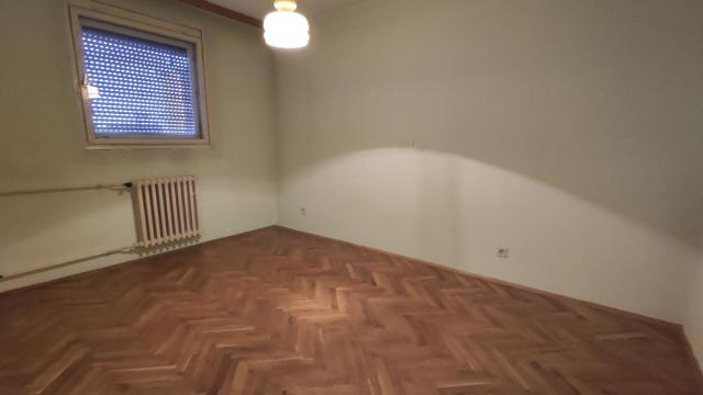 Stan, Troiposoban, Prodaja, 80m2, Centar, Gradska lokacija, Jagodina