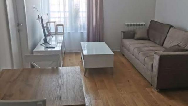 Stan, Jednoiposoban, Izdavanje, 40m2, Hotel Moskva, Stari grad, Kraljice Natalije