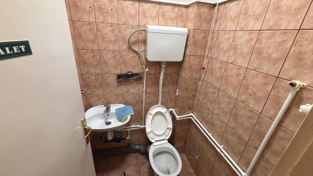 Poslovni prostor, Izdavanje, 44m2, Centar, Gradska lokacija, Jagodina