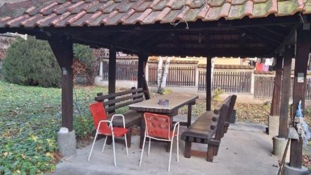 Kuća, Prodaja, 225m2, Centar, Rakovica, Viševačka