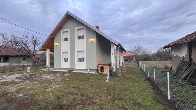 Kuća, Petosoban, Prodaja, 160m2, Vinorača, Okolno mesto, Jagodina