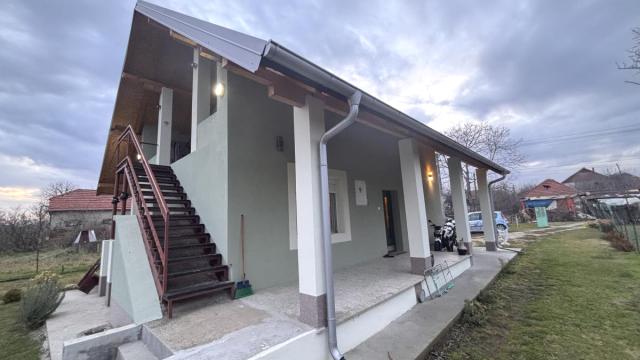 Kuća, Petosoban, Prodaja, 160m2, Vinorača, Okolno mesto, Jagodina