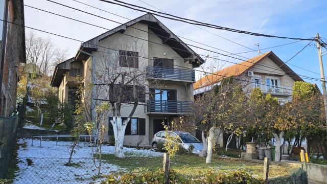 Kuća, Petosoban, Prodaja, 198m2, Leštar, Gradska lokacija, Starca Vujadina