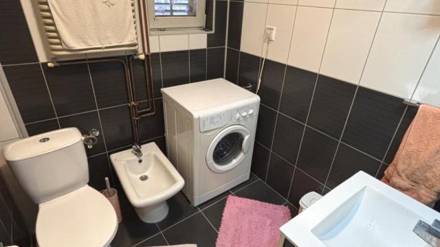 Kuća, Prodaja, 274m2, Tavrića obori, Gradska lokacija, Jagodina