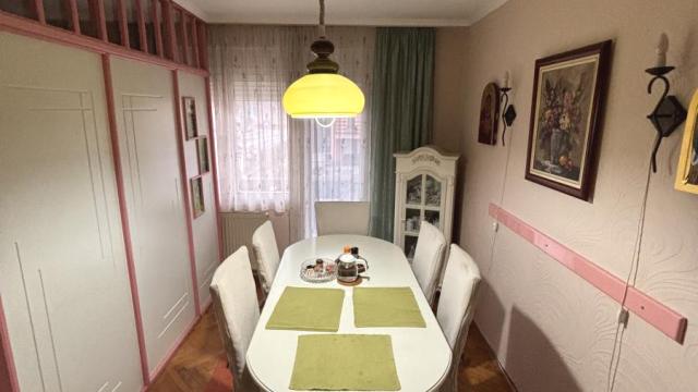 Kuća, Prodaja, 274m2, Tavrića obori, Gradska lokacija, Jagodina