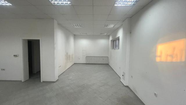 Poslovni prostor, Prodaja, 55m2, Centar, Gradska lokacija, Paraćin