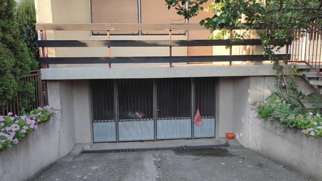 Kuća, Petosoban i veći, Prodaja, 440m2, Sremskih Diverzanata