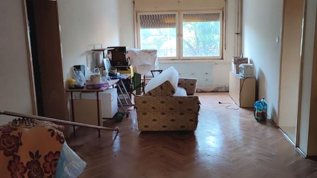 Kuća, Petosoban i veći, Prodaja, 440m2, Sremskih Diverzanata