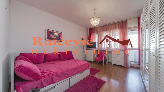 Stan, Dvoiposoban, Prodaja, 70m2, Blok 45 (TC Enjub), Novi Beograd, Jurija Gagarina