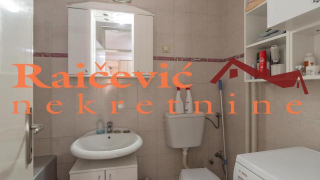 Stan, Dvoiposoban, Prodaja, 70m2, Blok 45 (TC Enjub), Novi Beograd, Jurija Gagarina