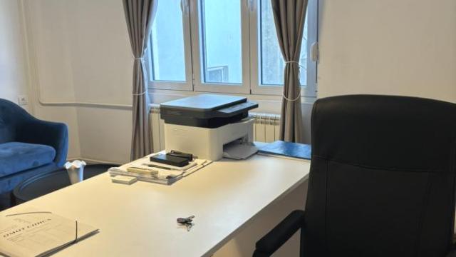 Poslovni prostor, Jednosoban, Izdavanje, 25m2, London, Stari grad, Dobrinjska