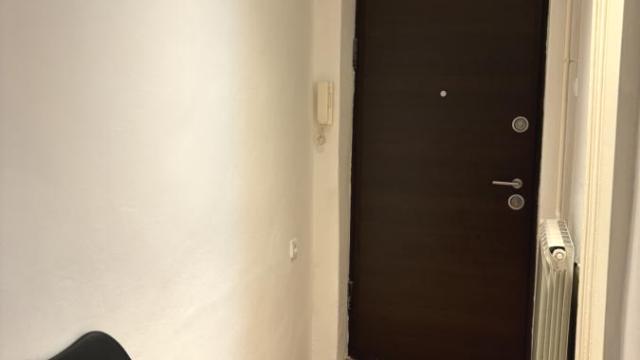 Poslovni prostor, Jednosoban, Izdavanje, 25m2, London, Stari grad, Dobrinjska