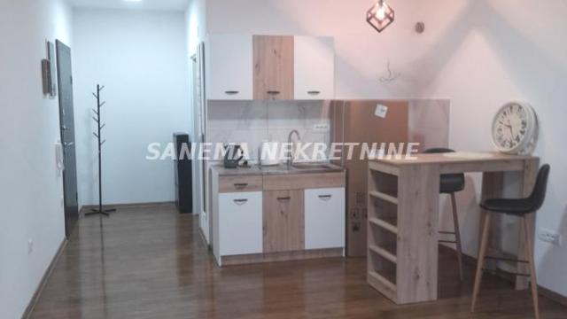 Stan, Garsonjera, Prodaja, 33m2, Centar, Gradska lokacija, Sombor