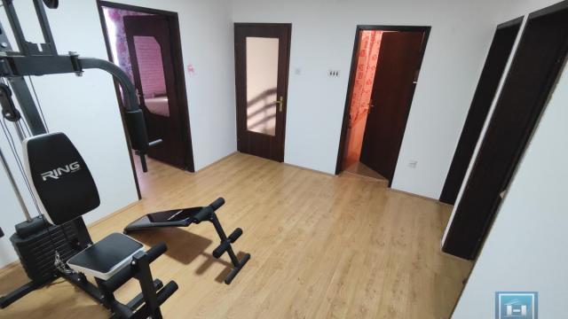 Kuća, Petosoban, Prodaja, 250m2, Budžino brdo, Gradska lokacija, Jagodina