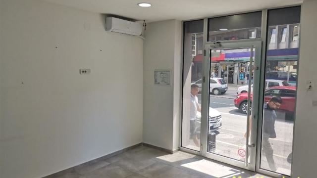 Poslovni prostor, Izdavanje, 60m2, Centar, Savski venac, Balkanska