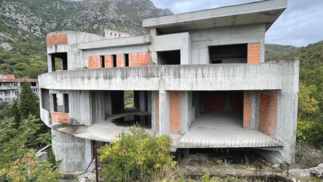 Kuća, Petosoban i veći, Prodaja, 700m2, Buljarica