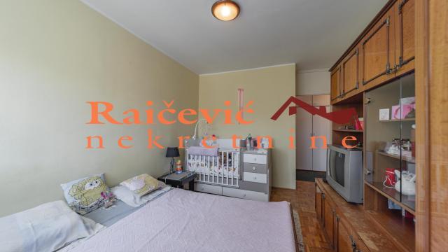 Stan, Trosoban, Prodaja, 77m2, Banjica, Voždovac, Paunova
