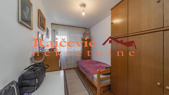 Stan, Trosoban, Prodaja, 77m2, Banjica, Voždovac, Paunova