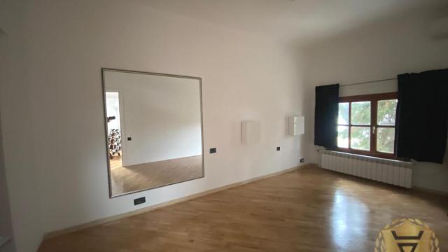 Kuća, četvorosoban, Izdavanje, 150m2, Autokomanda, Voždovac, Rucovićeva