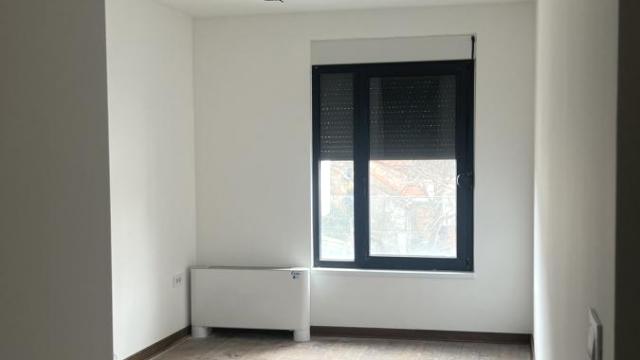 Stan, četvorosoban, Izdavanje, 100m2, Čubura, Vračar, Sazonova