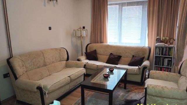 Kuća, Petosoban, Prodaja, 260m2, Kotež 2, Gradska lokacija, Pančevo