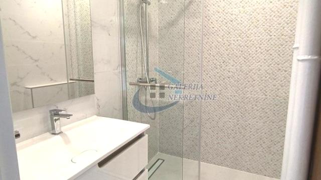 Stan, Dvosoban, Prodaja, 70m2, Blok 45 (TC Enjub), Novi Beograd, Nehruova