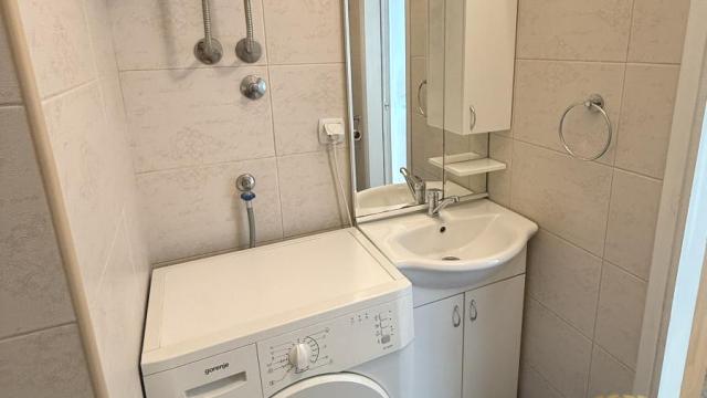 Stan, Dvosoban, Izdavanje, 52m2, Blok 4 (Politehnička akademija), Novi Beograd, Bulevar Zorana Đinđića
