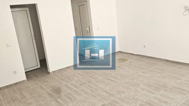 Poslovni prostor, Jednosoban, Izdavanje, 32m2, Centar, Gradska lokacija, Vranje