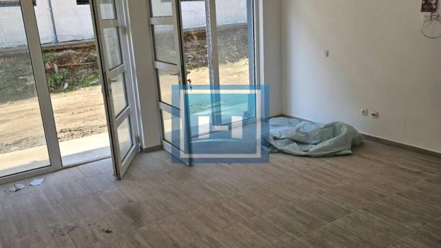 Poslovni prostor, Jednosoban, Izdavanje, 32m2, Centar, Gradska lokacija, Vranje