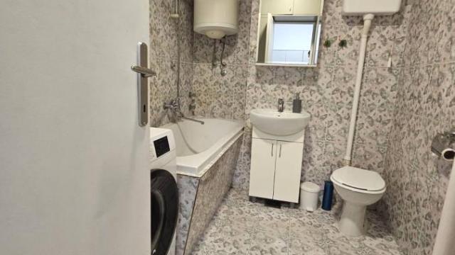 Stan, Dvosoban, Izdavanje, 30m2, Blok 22, Novi Beograd, Bulevar Arsenija Čarnojevića