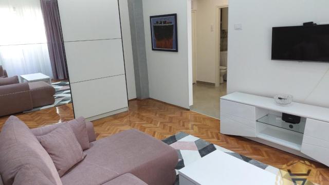 Stan, Jednoiposoban, Izdavanje, 40m2, Palata pravde, Savski venac, Sarajevska