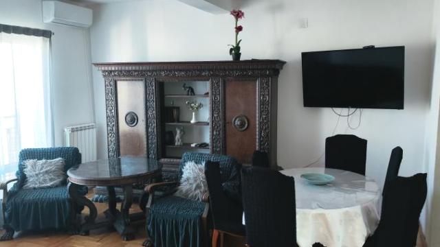 Stan, Petosoban, Izdavanje, 160m2, Djeram pijaca, Zvezdara, Dimitrija Tucovića