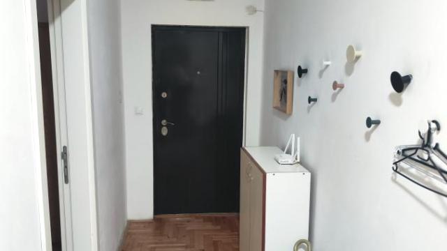 Stan, Petosoban, Izdavanje, 160m2, Djeram pijaca, Zvezdara, Dimitrija Tucovića