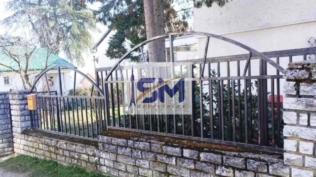Kuća, Petosoban, Prodaja, 150m2, Barajevo (mesto), Barajevo, Beograd