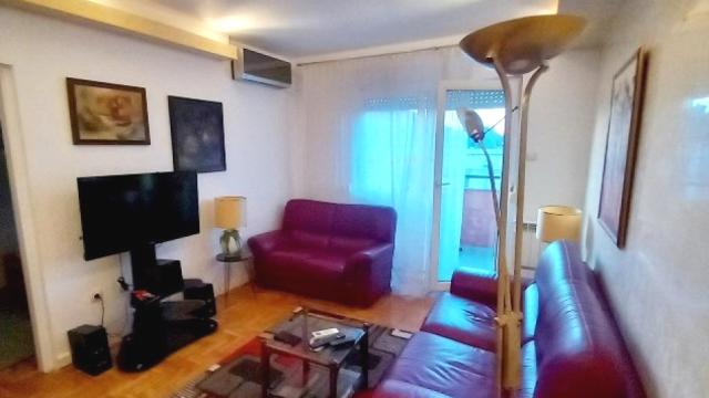Stan, Jednoiposoban, Izdavanje, 40m2, Filmski grad, Čukarica, Kneza Višeslava