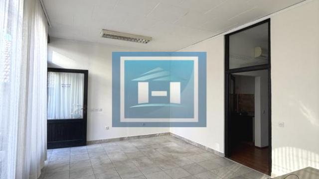 Poslovni prostor, Dvosoban, Prodaja, 66m2, Centar, Gradska lokacija, Ćuprija