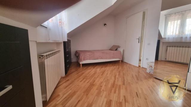 Kuća, Trosoban, Izdavanje, 112m2, Južni bulevar, Vračar, Sime Igumanova